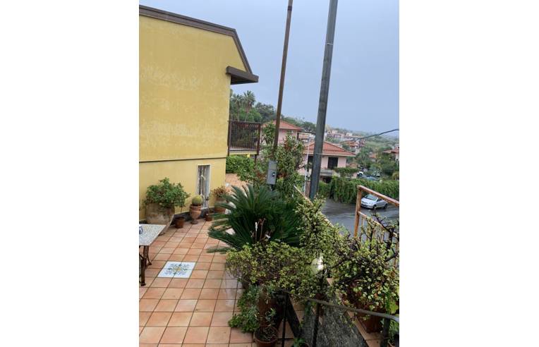 casa indipendente in affitto ad Aci Castello
