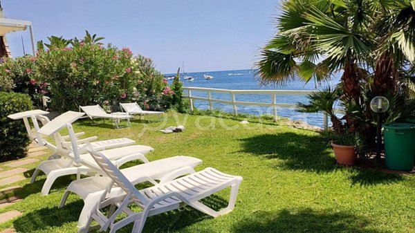 appartamento in affitto ad Aci Castello