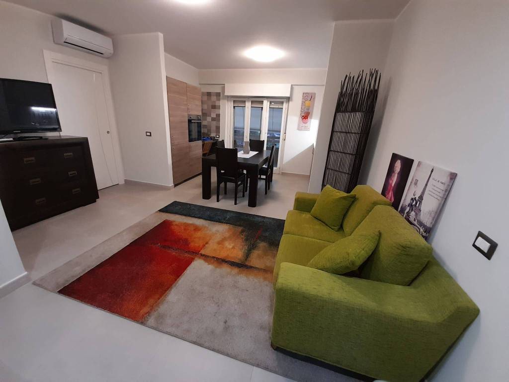 appartamento in affitto ad Aci Castello