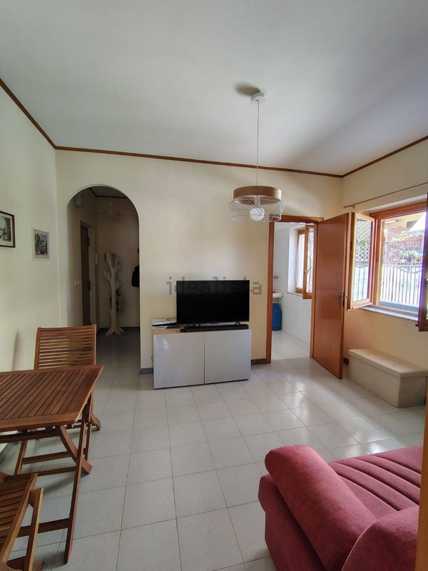 appartamento in affitto ad Aci Castello in zona Aci Trezza