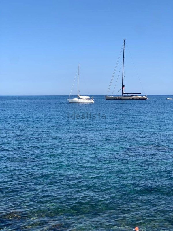 appartamento in affitto ad Aci Castello in zona Aci Trezza