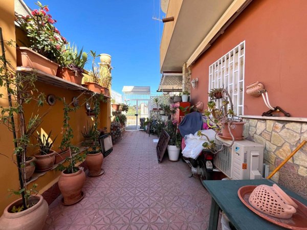 appartamento in affitto ad Aci Castello in zona Ficarazzi