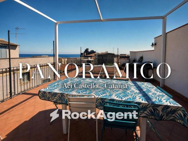 casa indipendente in affitto ad Aci Castello