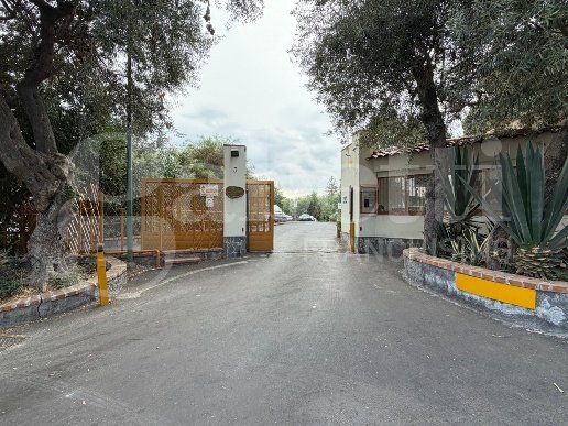 appartamento in affitto ad Aci Castello in zona Ficarazzi