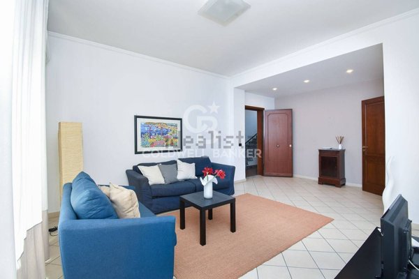 appartamento in affitto ad Aci Castello