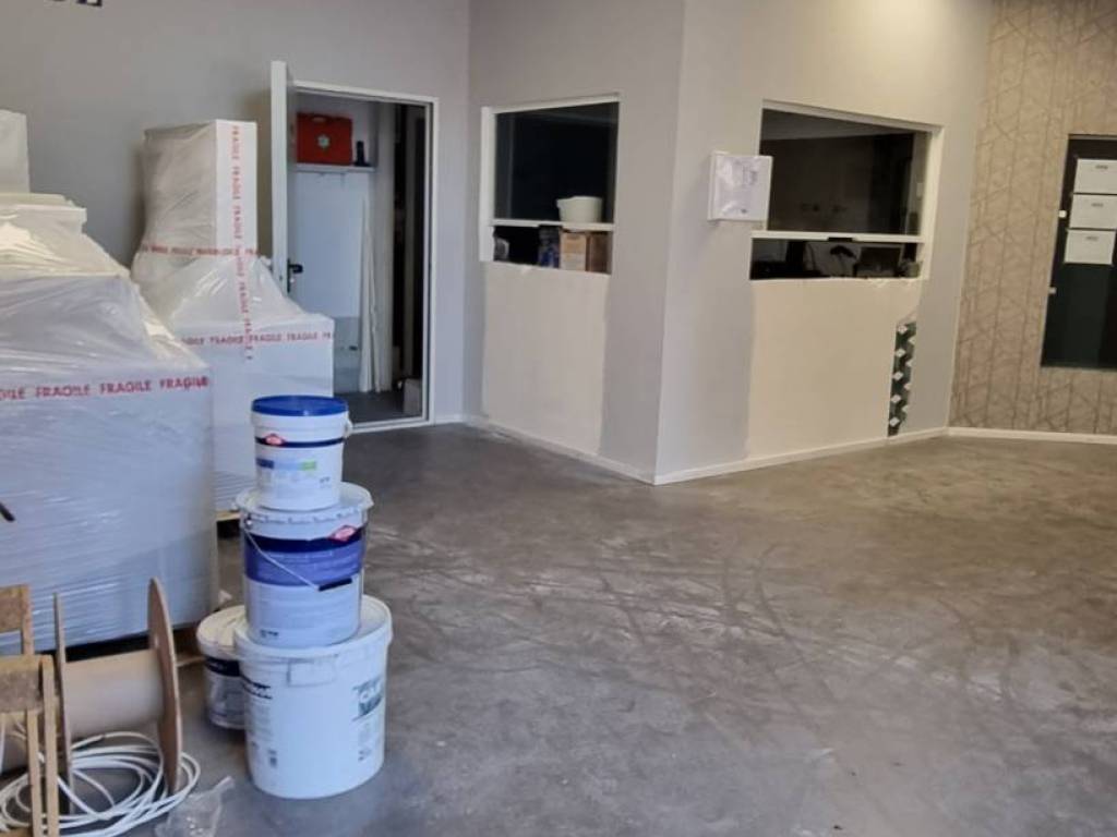 negozio in affitto ad Aci Castello in zona Cannizzaro