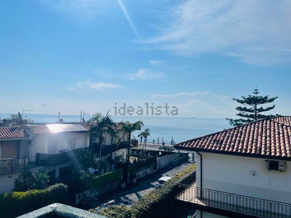 appartamento in affitto ad Aci Castello in zona Cannizzaro