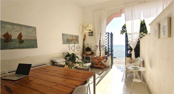 appartamento in affitto ad Aci Castello in zona Aci Trezza