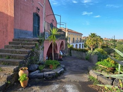 casa indipendente in affitto ad Aci Catena