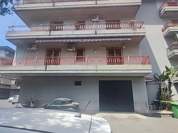 appartamento in affitto ad Aci Catena in zona San Nicolò