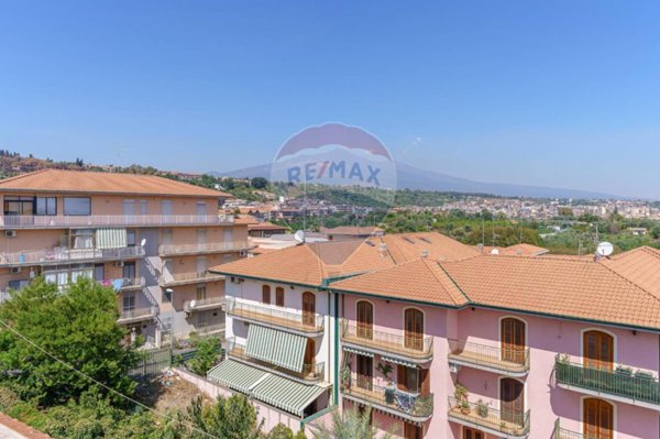 appartamento in affitto ad Aci Catena
