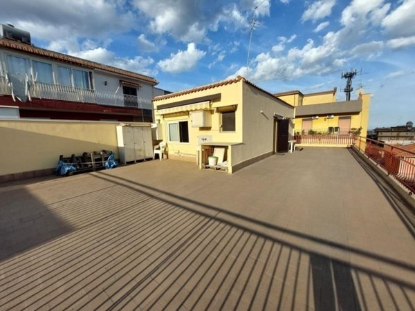 appartamento in affitto ad Aci Catena