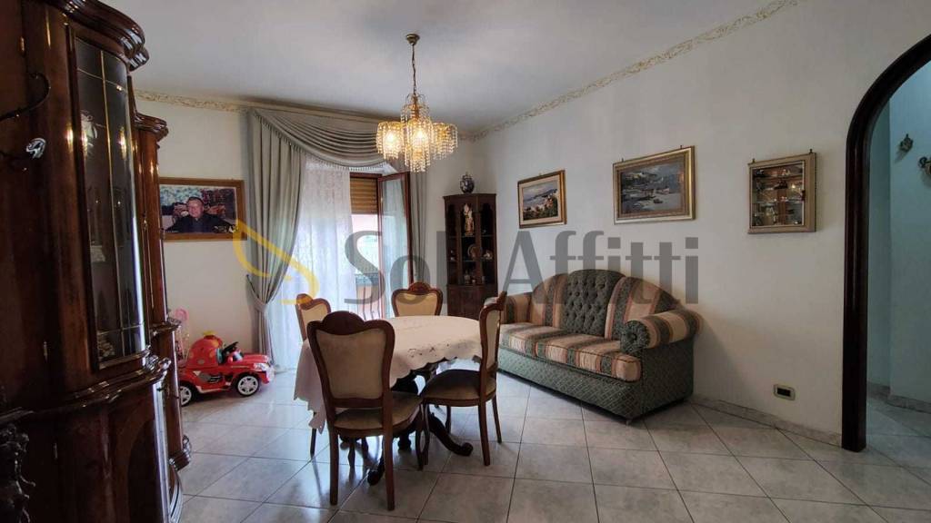 appartamento in affitto ad Aci Catena
