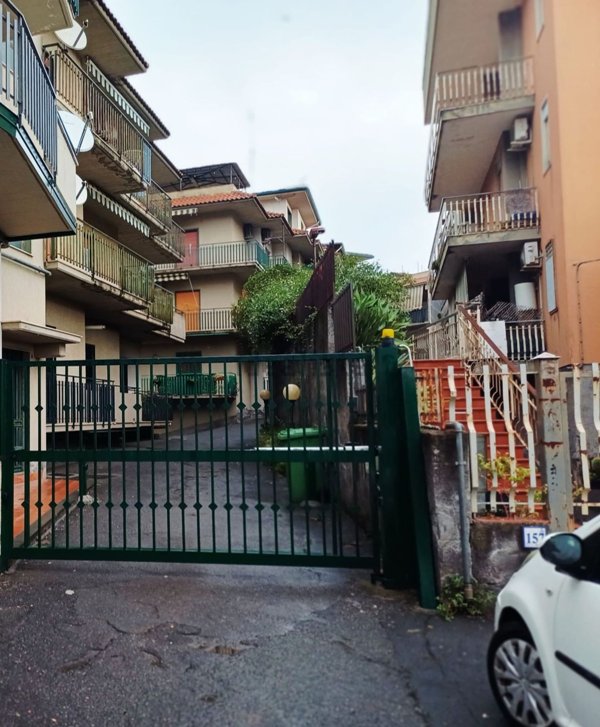 appartamento in affitto ad Aci Catena in zona San Nicolò