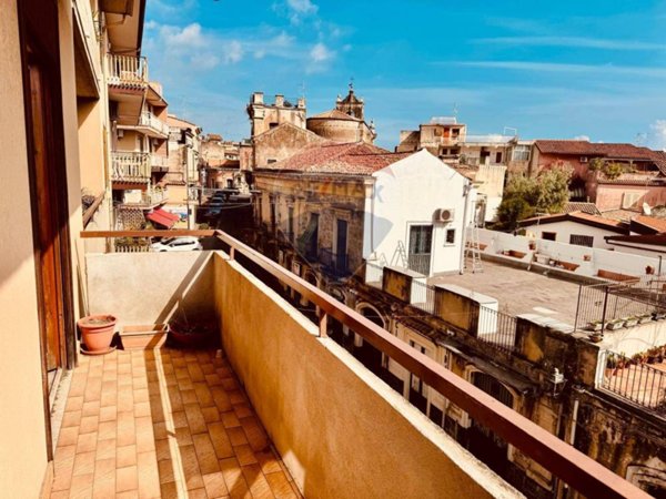 appartamento in affitto ad Aci Catena