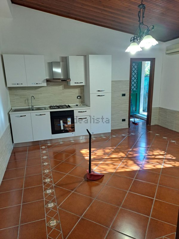 appartamento in affitto ad Aci Catena