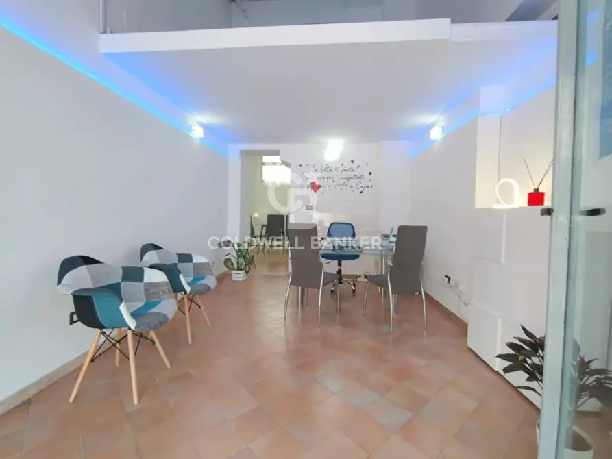 locale commerciale in affitto ad Aci Catena