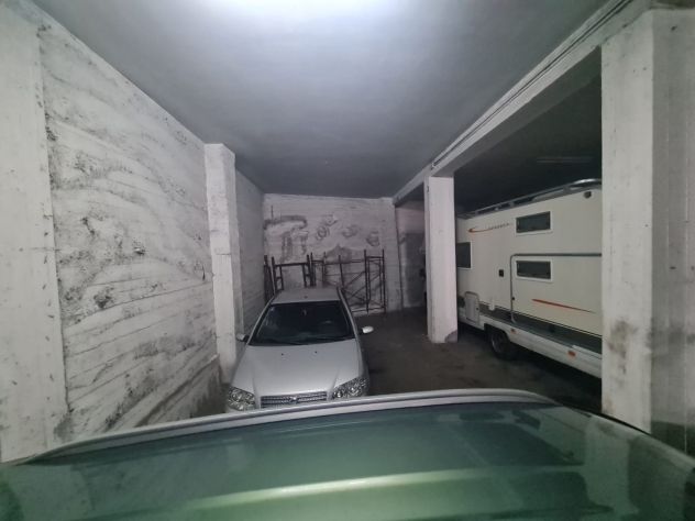 locale di sgombero in affitto ad Aci Catena