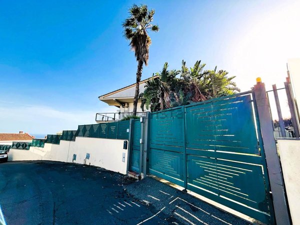 appartamento in affitto ad Aci Catena