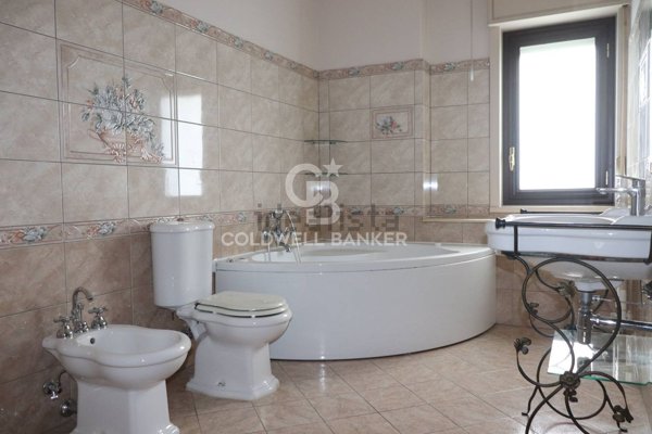 appartamento in affitto ad Aci Catena