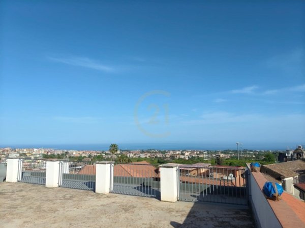 appartamento in affitto ad Aci Catena