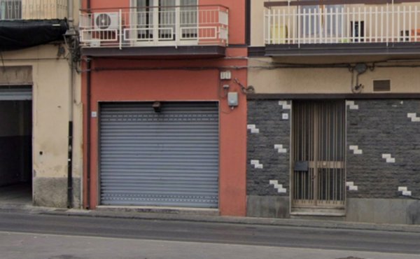 locale commerciale in affitto ad Aci Catena