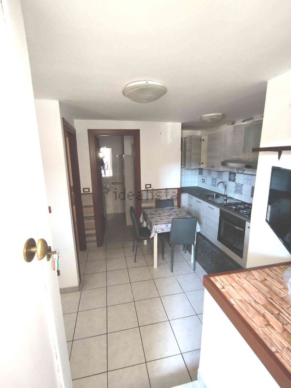 appartamento in affitto ad Aci Catena in zona Aci San Filippo
