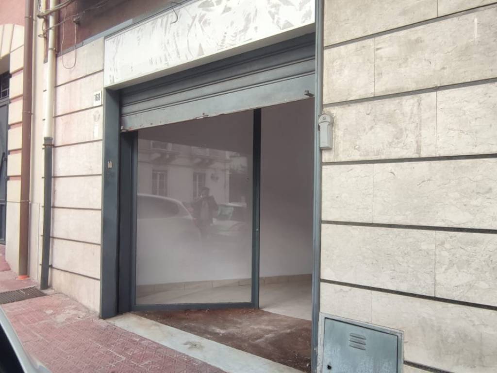 negozio in affitto ad Acireale in zona Centro Storico