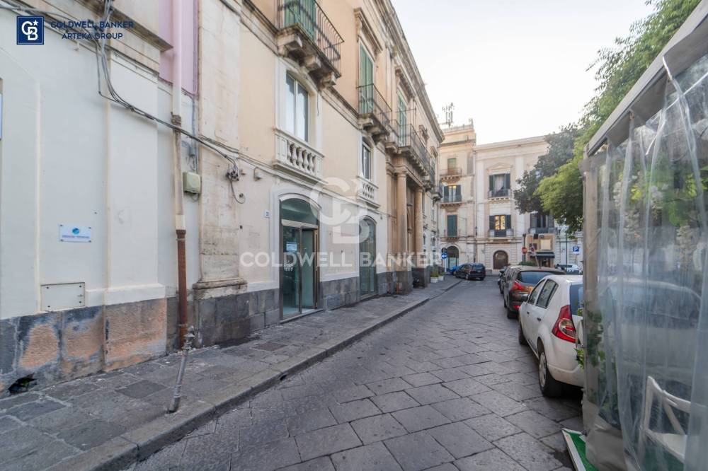 negozio in affitto ad Acireale in zona Centro Storico