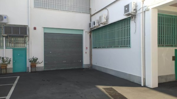 locale commerciale in affitto ad Acireale
