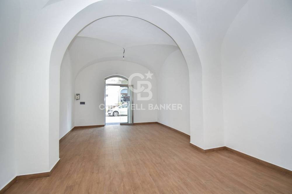 locale commerciale in affitto ad Acireale