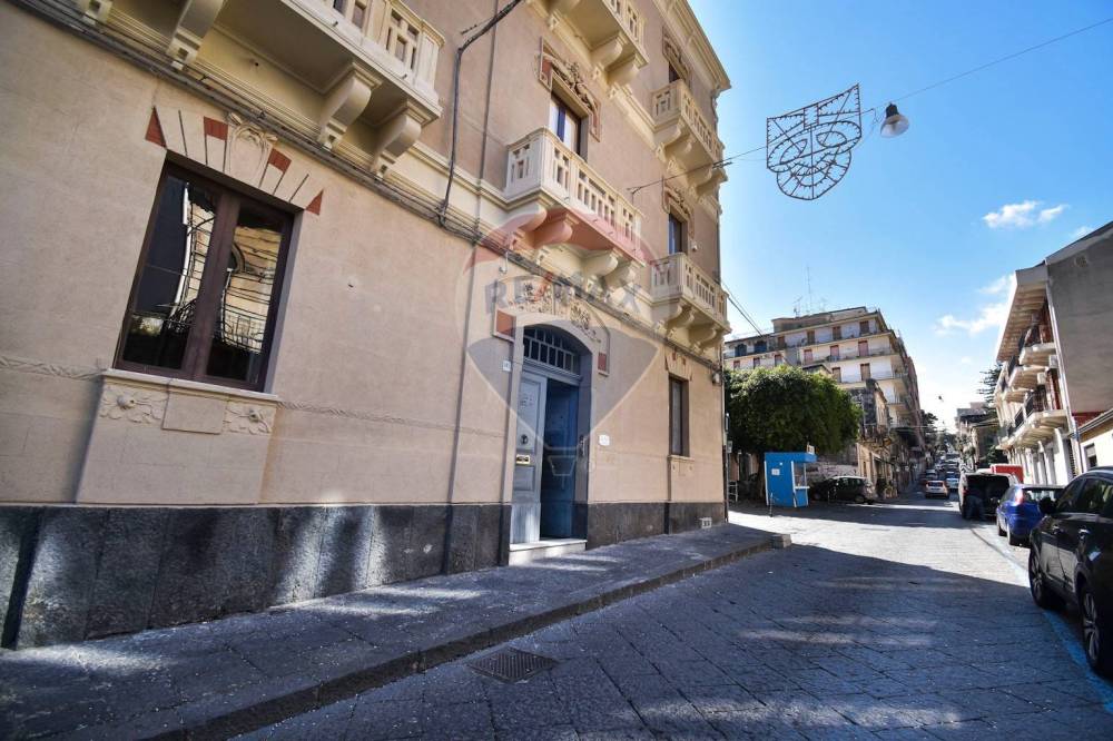 appartamento in affitto ad Acireale in zona Centro Storico