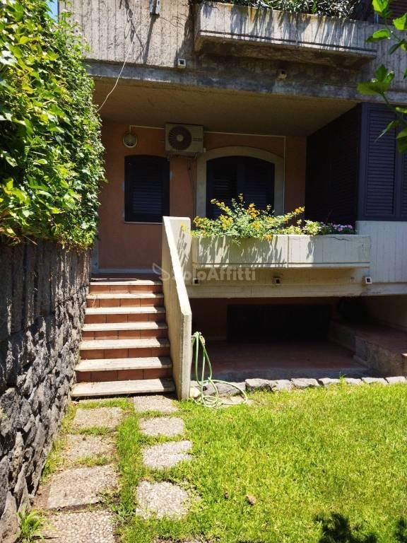 casa indipendente in affitto ad Acireale