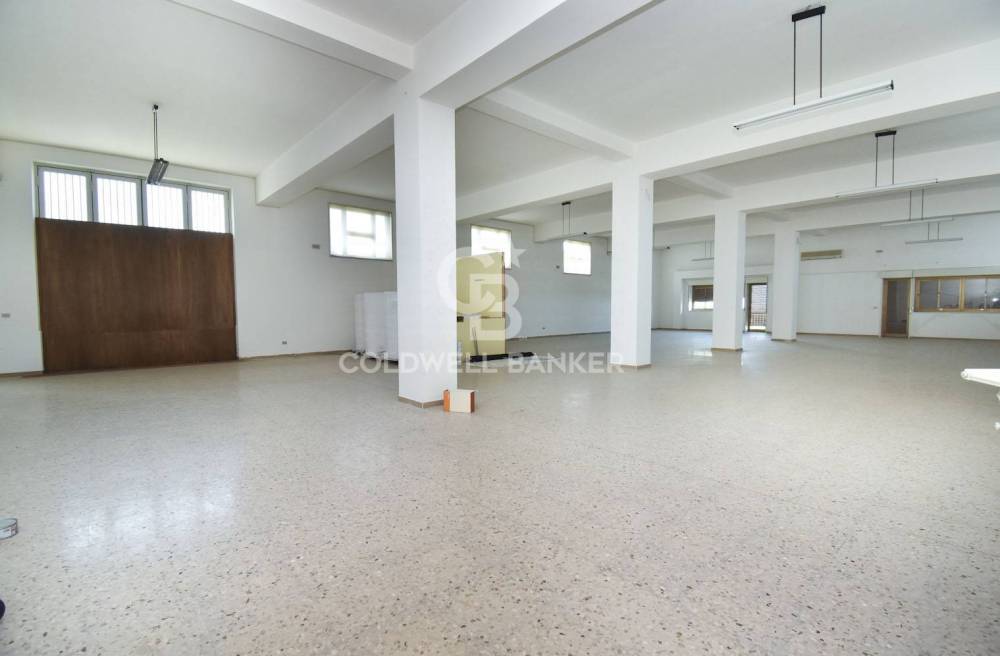 locale commerciale in affitto ad Acireale