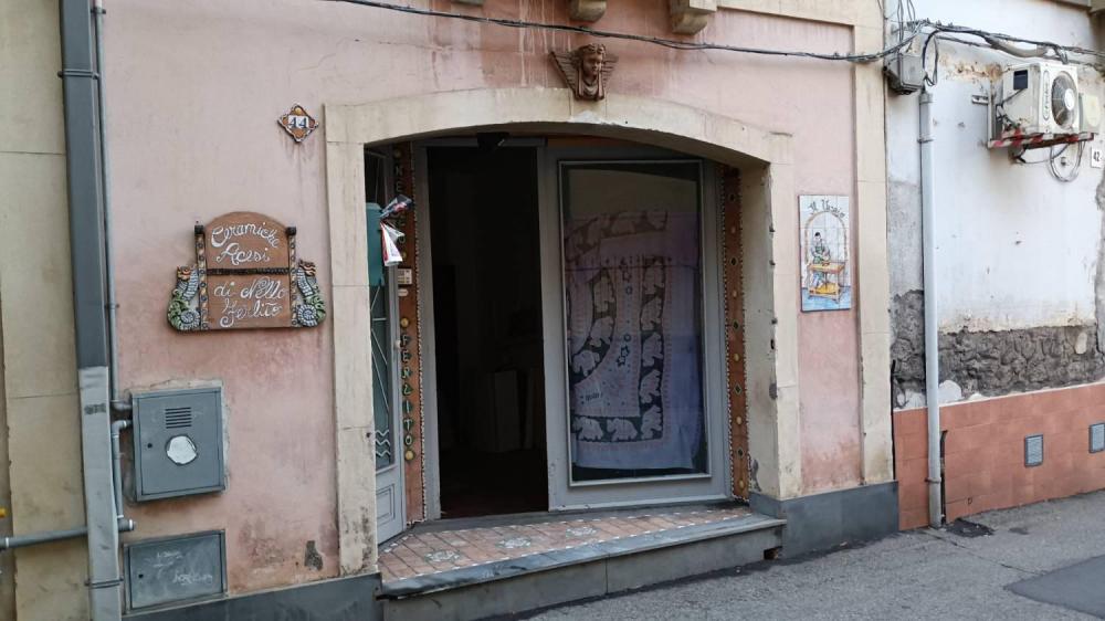 locale commerciale in affitto ad Acireale