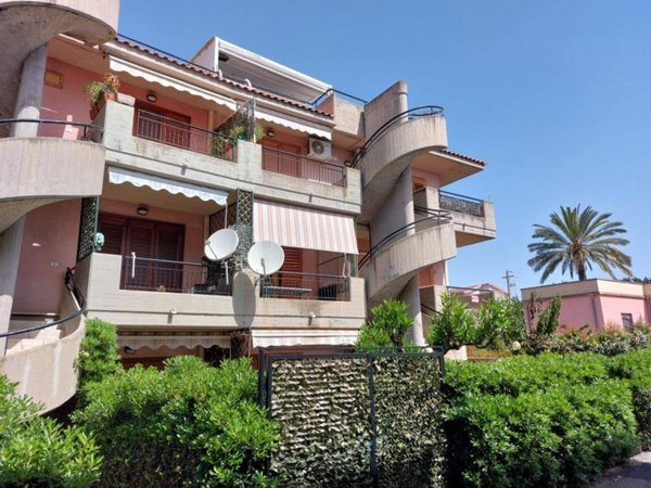 appartamento in affitto ad Acireale in zona Santa Caterina