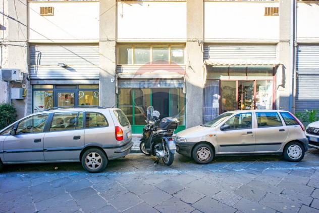 negozio in affitto ad Acireale in zona Centro Storico