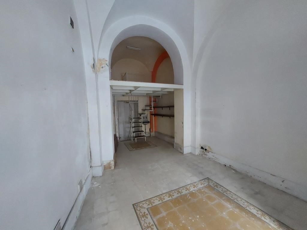 negozio in affitto ad Acireale in zona Centro Storico