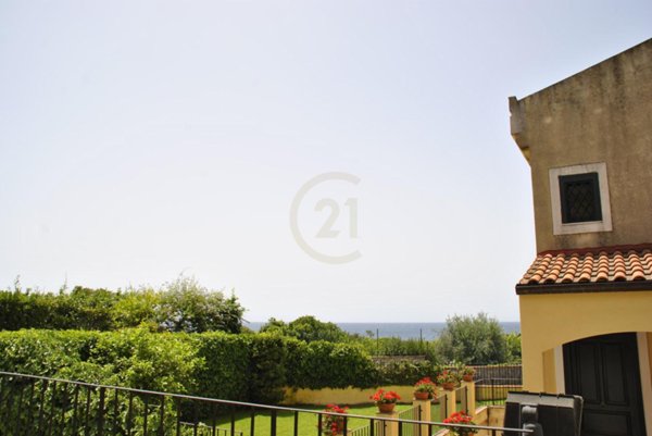 appartamento in affitto ad Acireale in zona Santa Tecla