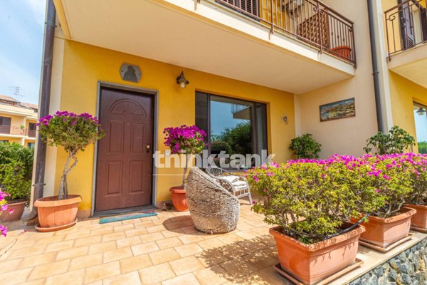 casa indipendente in affitto ad Acireale in zona Capo Mulini