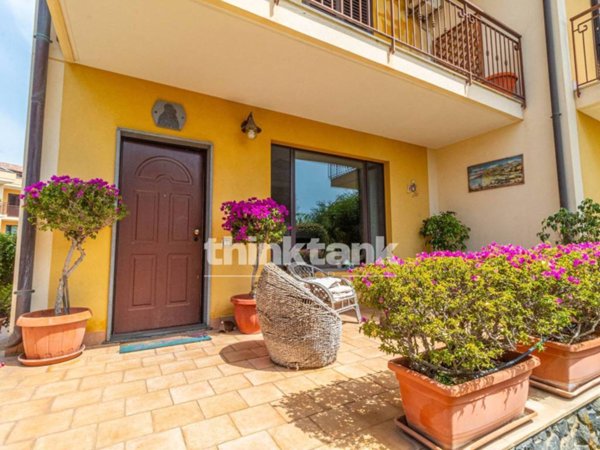 casa indipendente in affitto ad Acireale in zona Capo Mulini