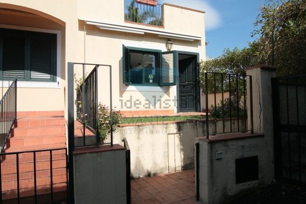 appartamento in affitto ad Acireale in zona Santa Tecla