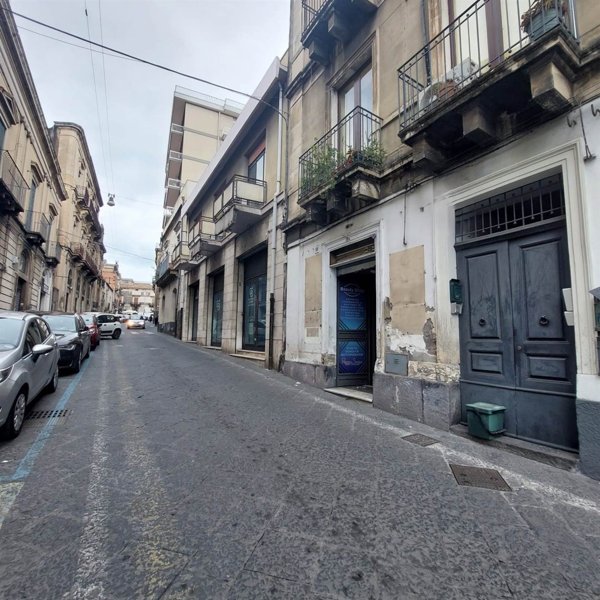 negozio in affitto ad Acireale in zona Centro Storico