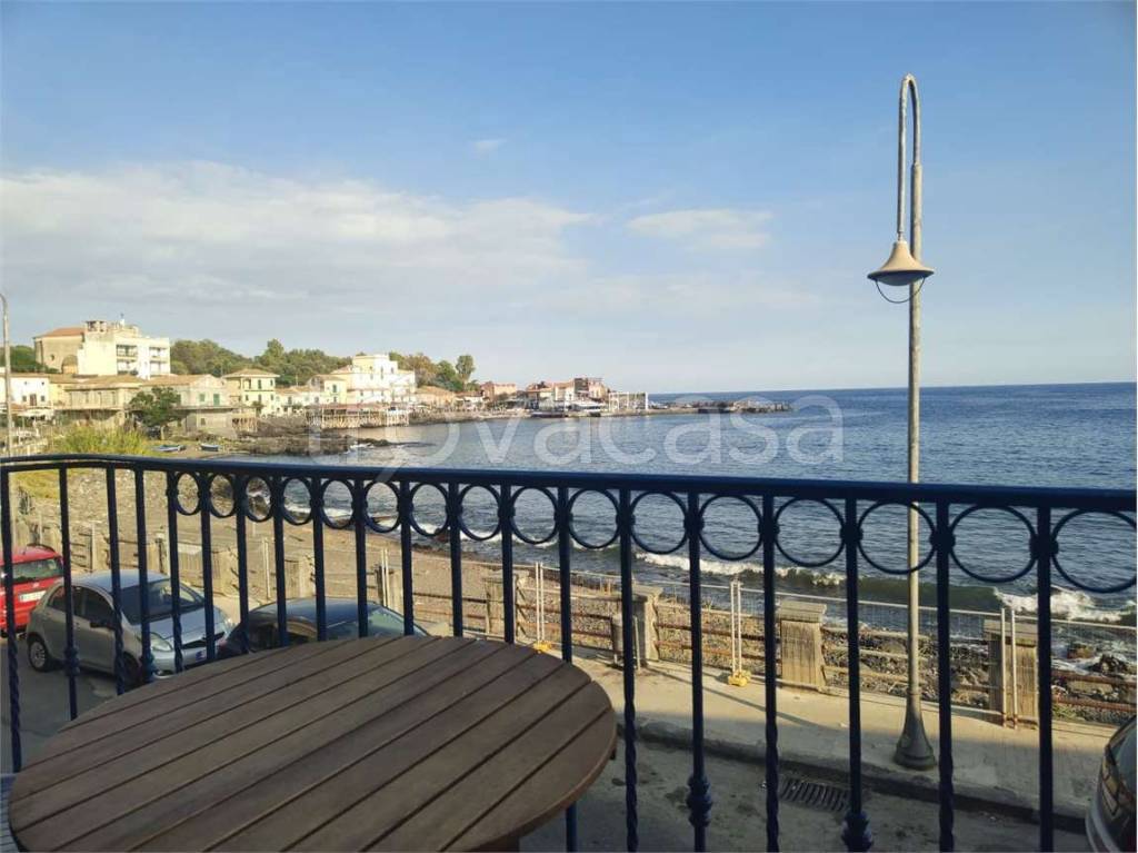 appartamento in affitto ad Acireale in zona Santa Caterina