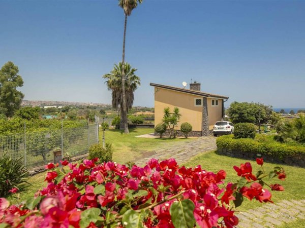 appartamento in affitto ad Acireale