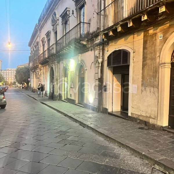 negozio in affitto ad Acireale in zona Centro Storico