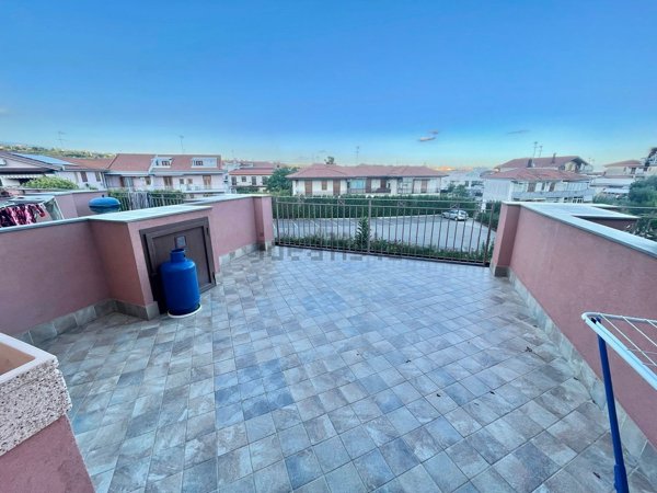 appartamento in affitto ad Acireale in zona Santa Tecla