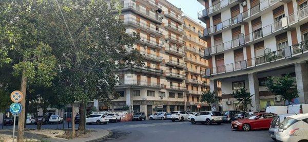 negozio in affitto ad Acireale