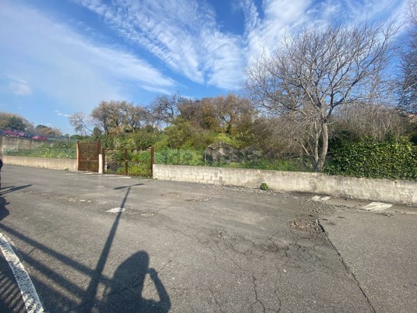 locale commerciale in affitto ad Acireale