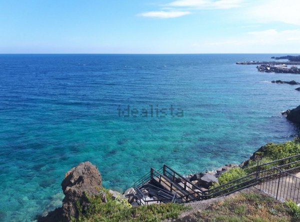 appartamento in affitto ad Acireale in zona Pozzillo